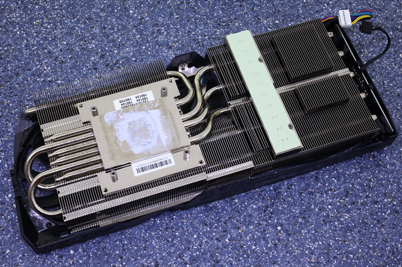 [12/08/2019] Asus Radeon RX 5700 XT Strix OC - Kühler