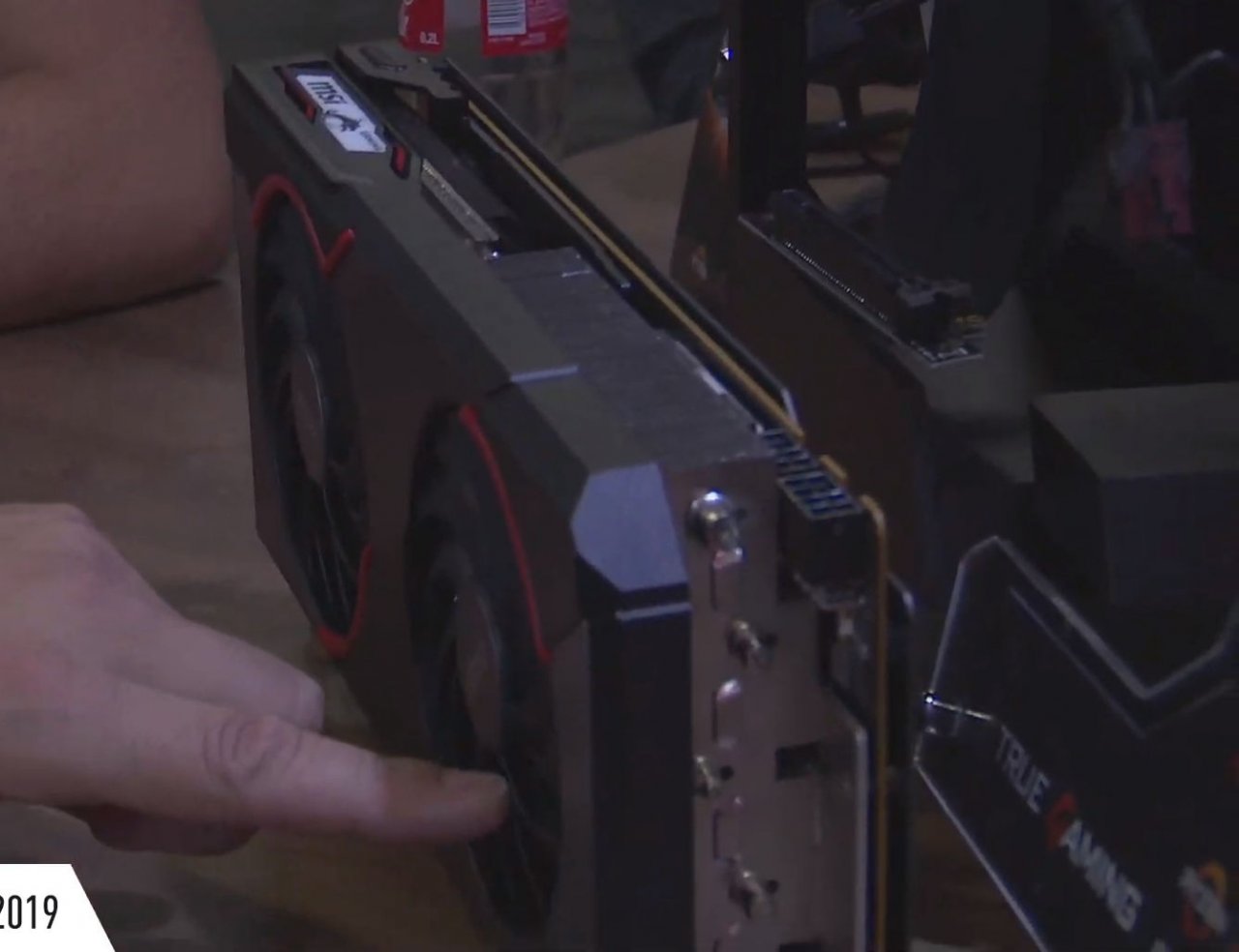 [20/08/2019] MSI Radeon RX 5700 (XT) Gaming: Neues Custom-Modell mit Triple-Slot-Kühler auf der Gamescom (1)