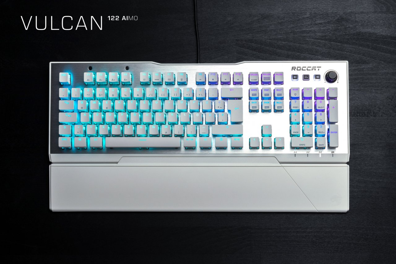[22/08/2019] ROCCAT Vulcan 122 Real Pic 01 small