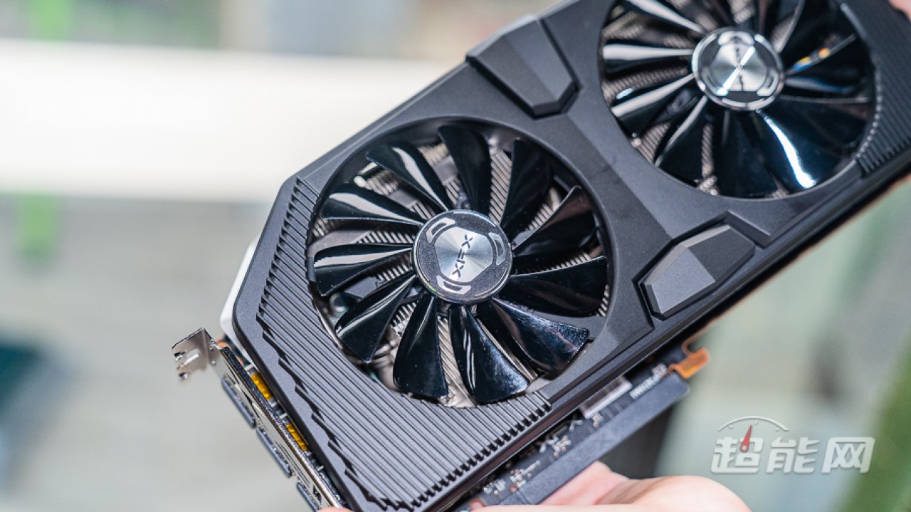 [01/08/2019] Radeon RX 5700 (XT): XFX-Custom-Design für Navi macht die Runde (2)
