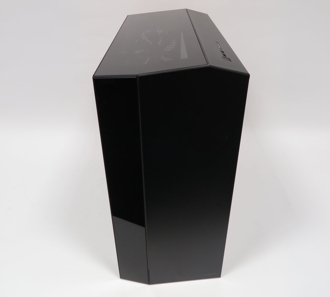 [17/09/2019] Fractal Design Vector RS: Dezenter RGB-Lichtspieler mit Designeroptik und modularen Innenraum im Test (5)