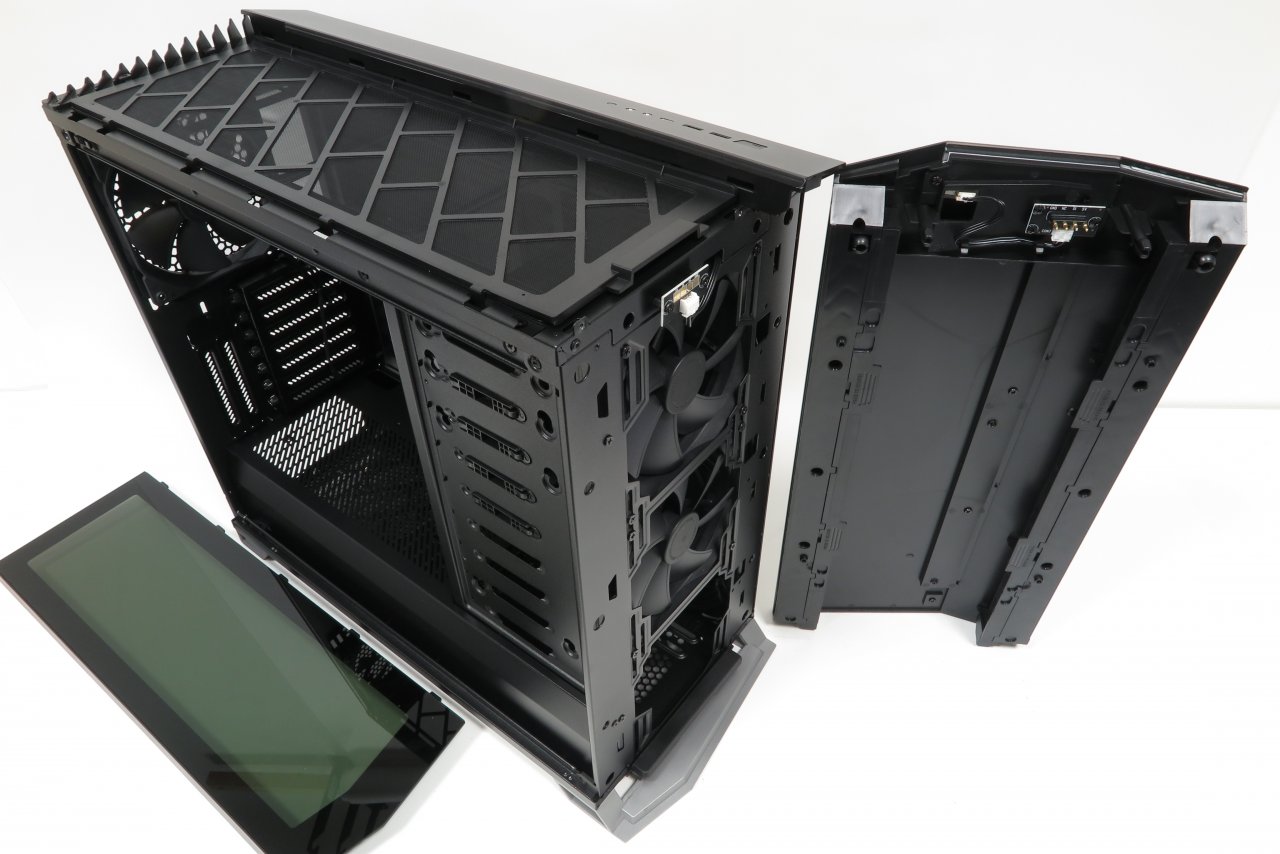 <strong>Fractal Design Vector RS: </strong>Dezenter RGB-Lichtspieler mit Designeroptik und modularen Innenraum im Test (12)