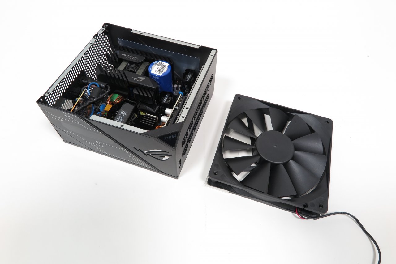 [22/10/2019] Asus Thor 850W im Test: Aufgeschraubt 3