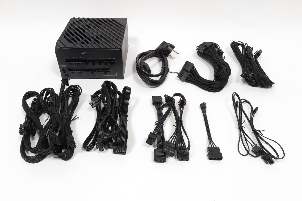 [22/10/2019] Asus Thor 850W im Test: Gebotene Paket