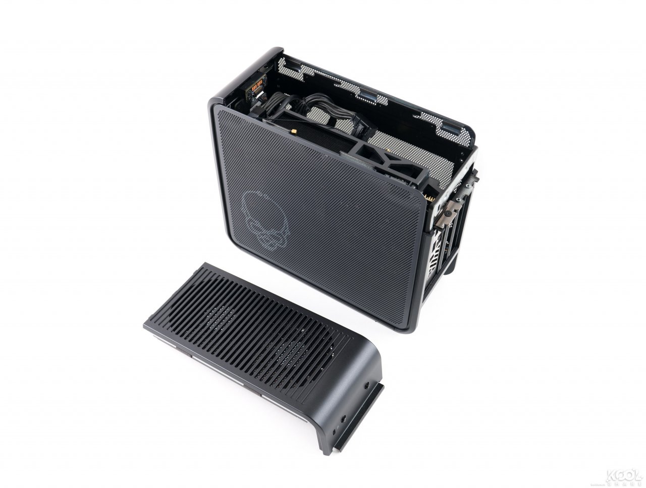 [21/10/2019] Intel NUC Compute Ghost Canyon 03