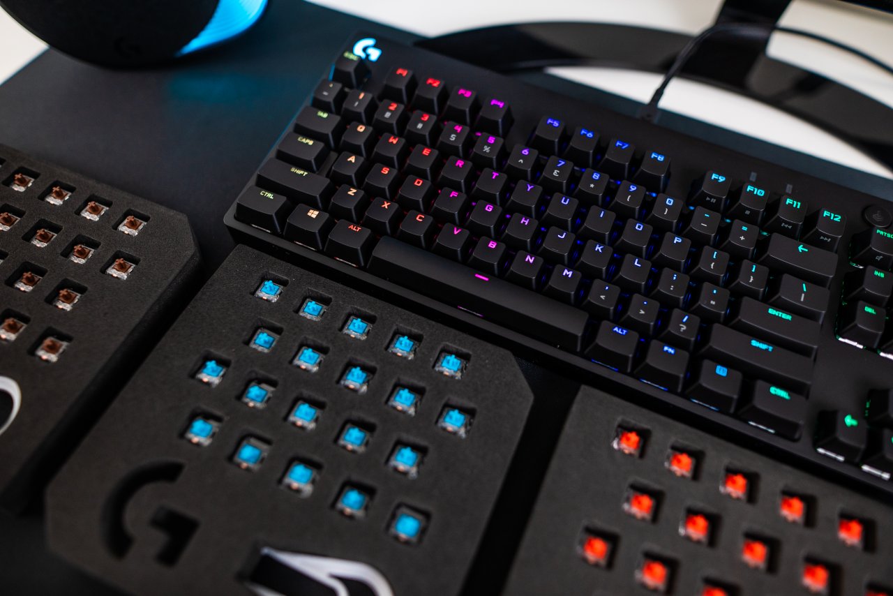 [01/10/2019] Logitech G Pro X Keyboard 1