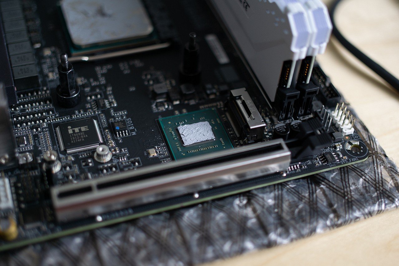 [22/10/2019] Mini-ITX-Tagebuch: High-End-Hardware im DAN Case A4 SFX V4 (15)