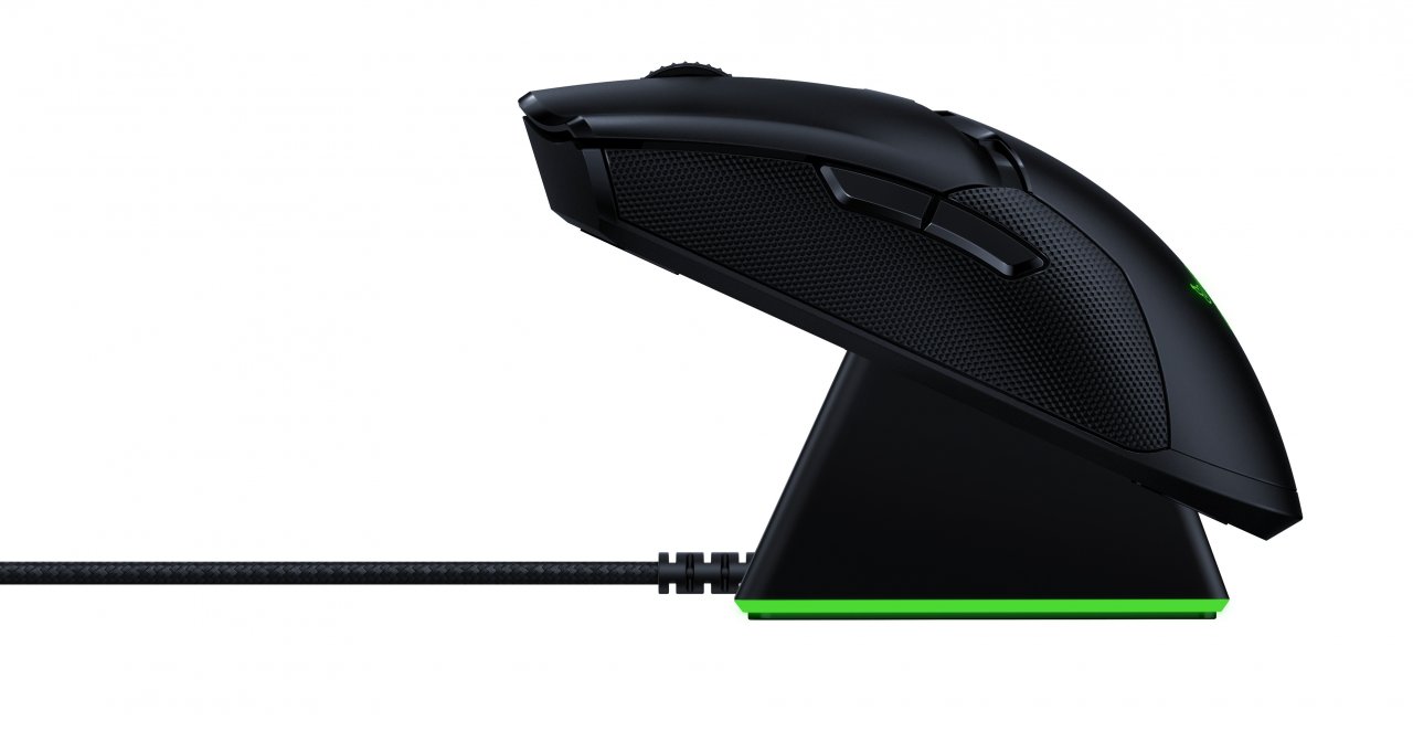 [19/10/2019] Razer Viper Ultimate in der Docking-Station