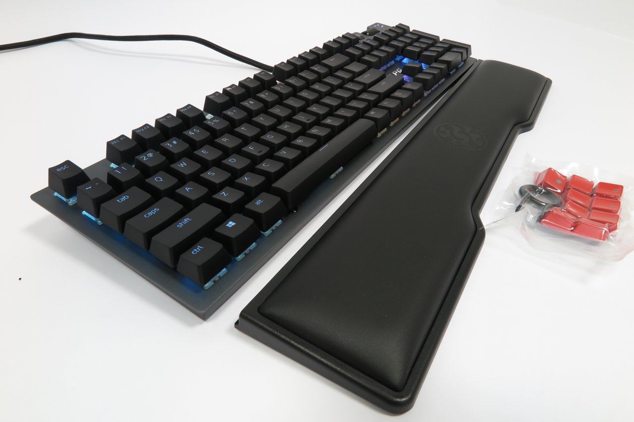 [24/10/2019] XPG Summoner im Test: Ist die neue, softwarefreie Edeltastatur mit RGB-Beleuchtung ein Tipp für preisbewusste Spieler? (4)