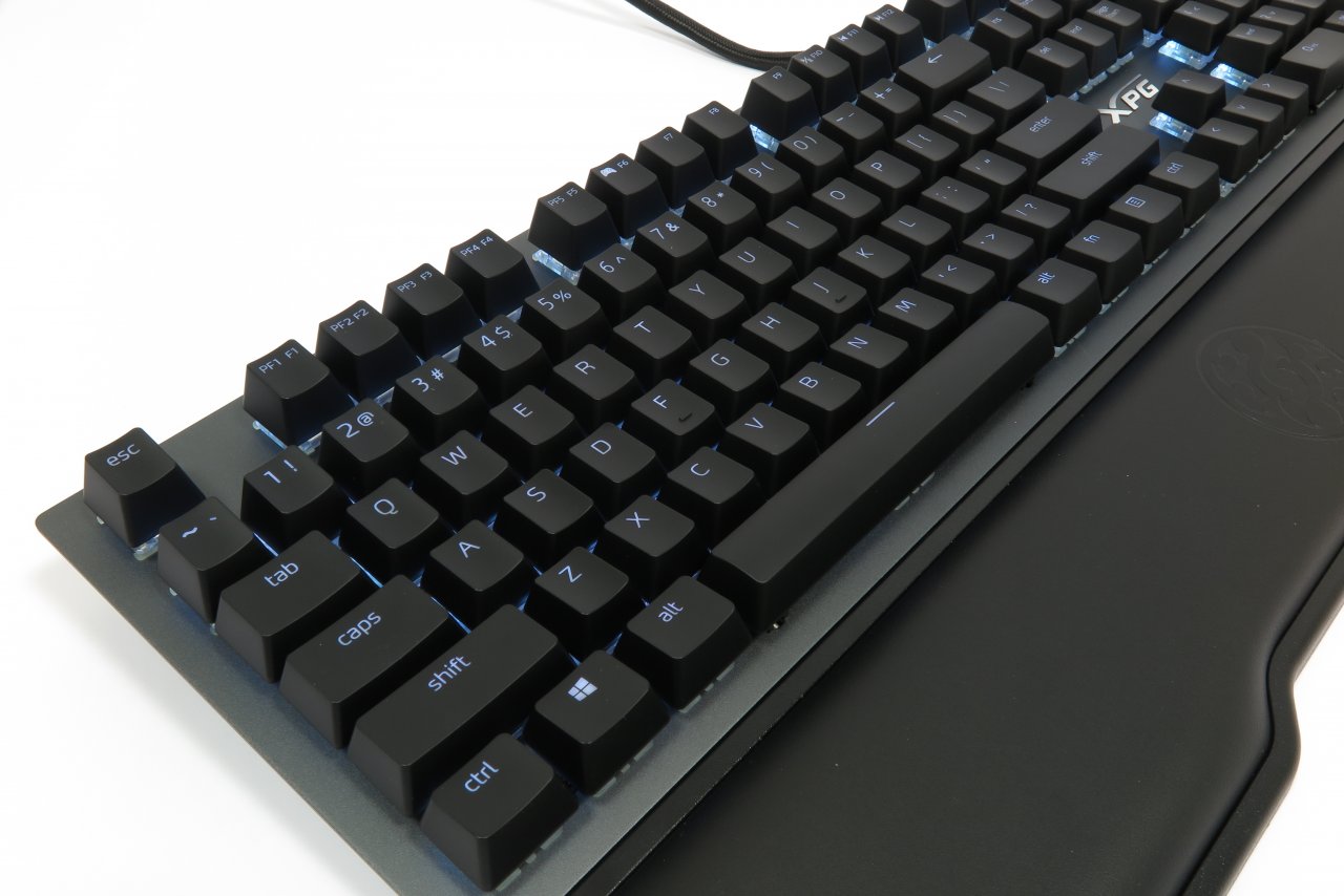 [24/10/2019] XPG Summoner im Test: Ist die neue, softwarefreie Edeltastatur mit RGB-Beleuchtung ein Tipp für preisbewusste Spieler? (7)