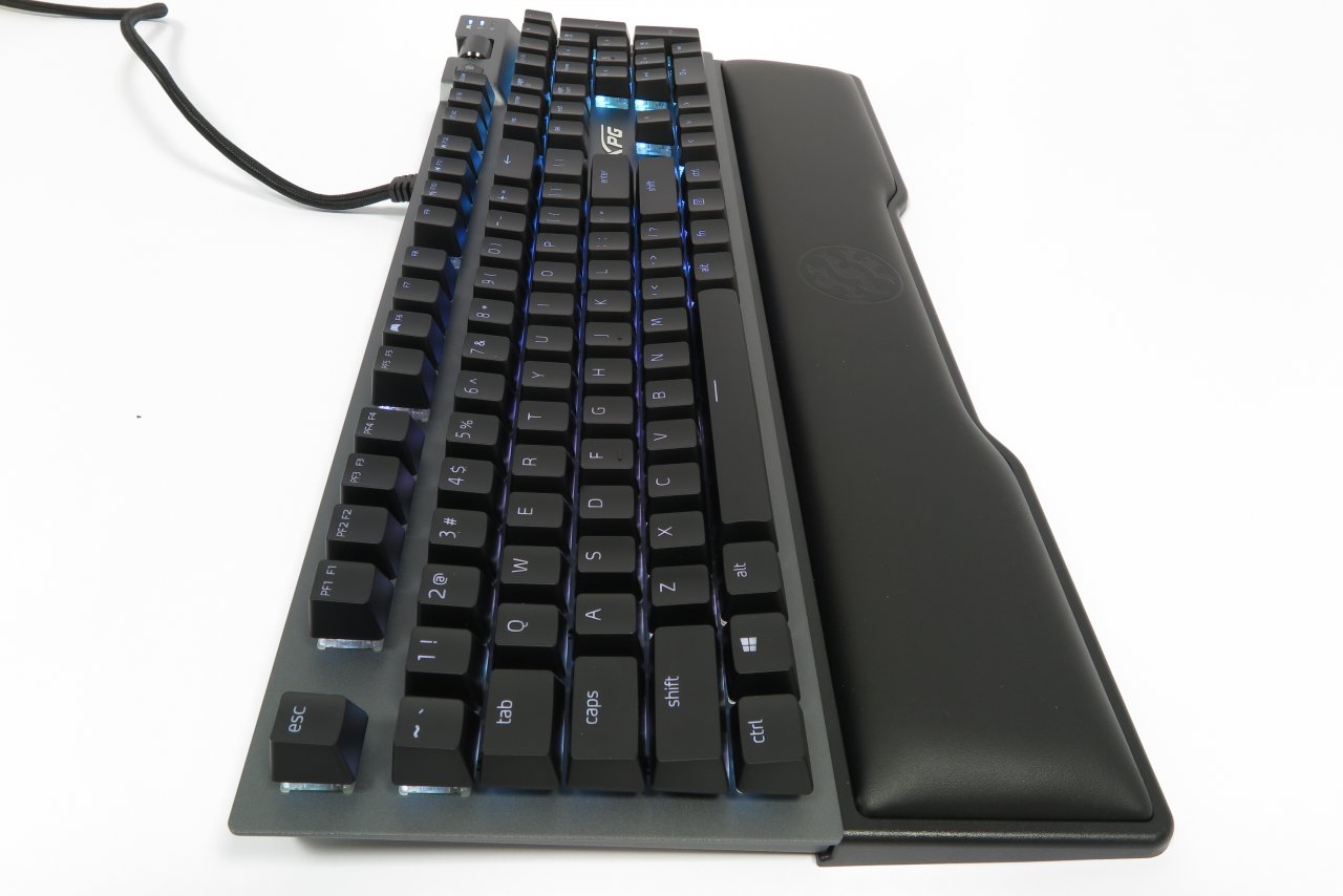 [24/10/2019] XPG Summoner im Test: Ist die neue, softwarefreie Edeltastatur mit RGB-Beleuchtung ein Tipp für preisbewusste Spieler? (8)