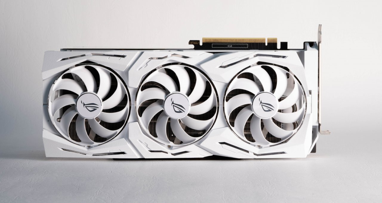 [10/12/2019] ROG Strix GeForce RTX 2080 Ti White Edition (2)
