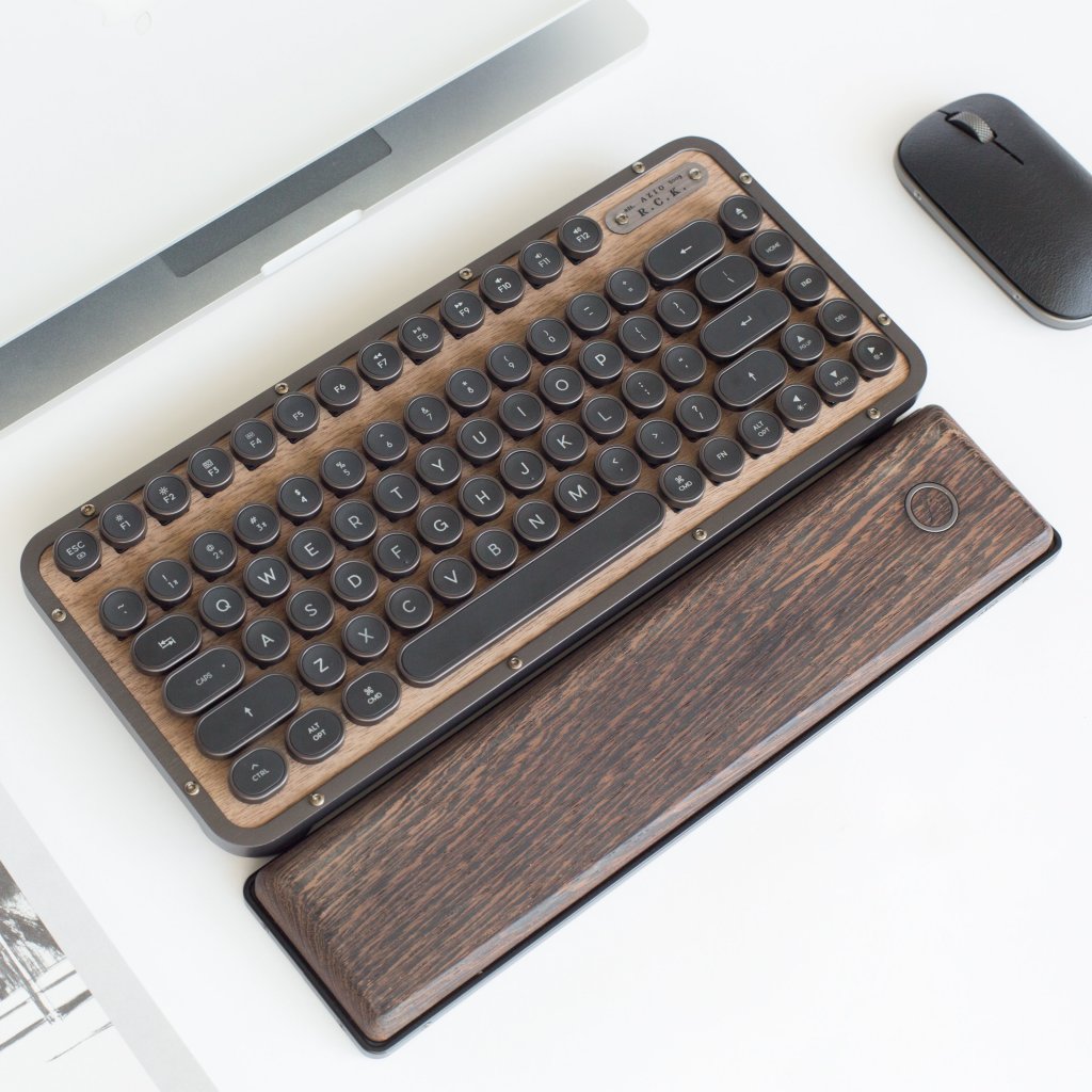 [02/12/2019] Azio Retro Compact (7)