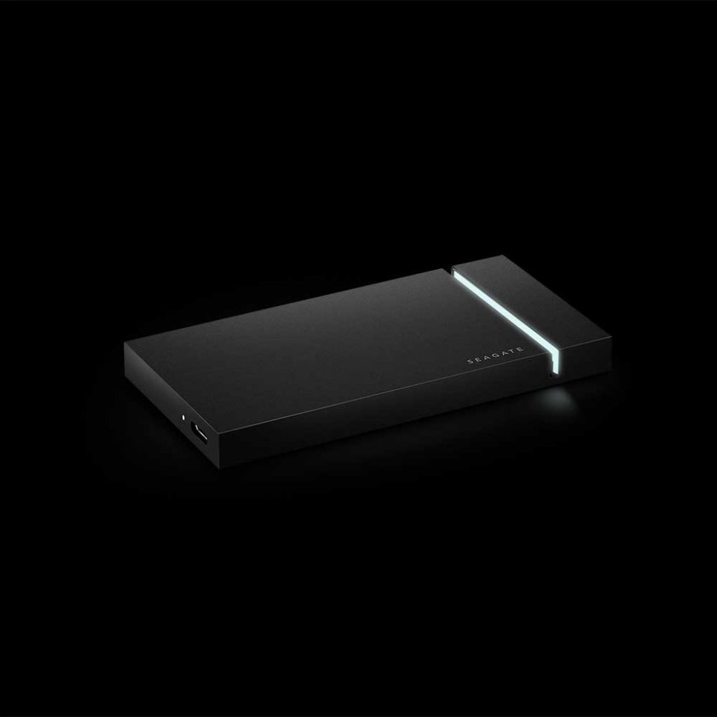 [10/01/2020] Seagate FireCuda Gaming SSD Right White Dark 1000x1000