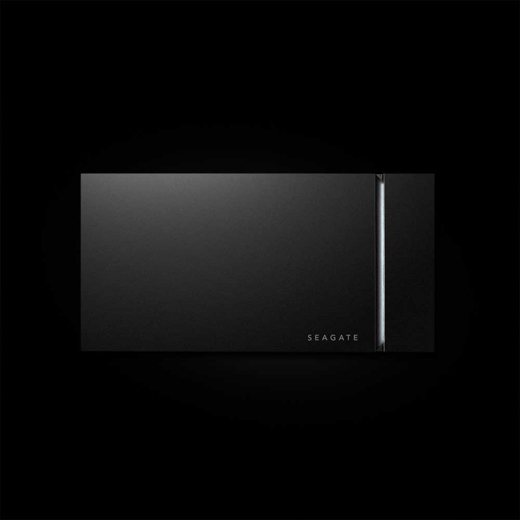 [10/01/2020] Seagate FireCuda Gaming SSD Top White Dark 1000x1000