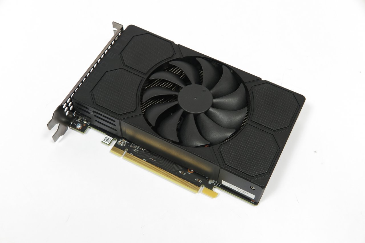 [12/02/2020] Radeon RX 5500 (OEM) im Test: Die perfekte Grafikkarte für Komplettrechner? (11)