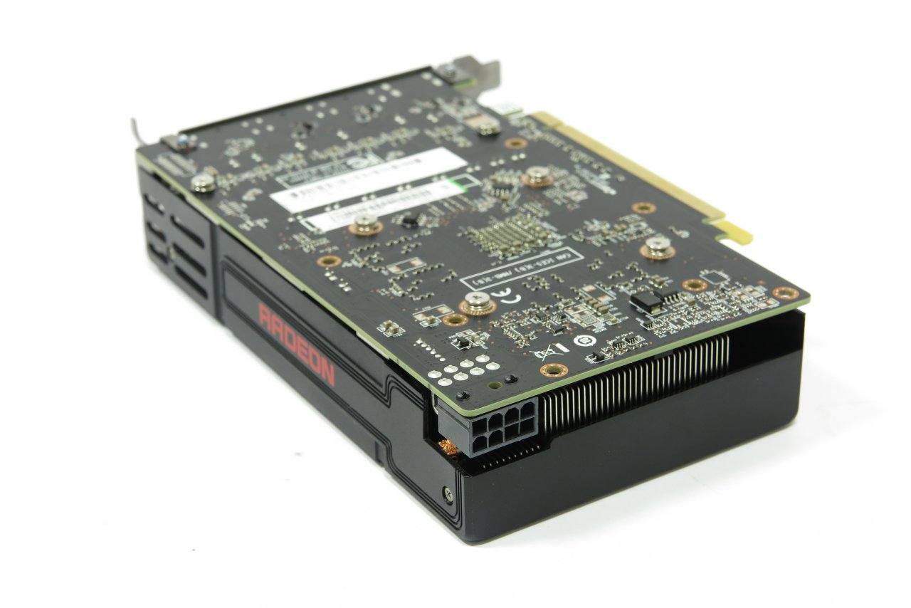 [12/02/2020] Radeon RX 5500 (OEM) im Test: Die perfekte Grafikkarte für Komplettrechner? (4)