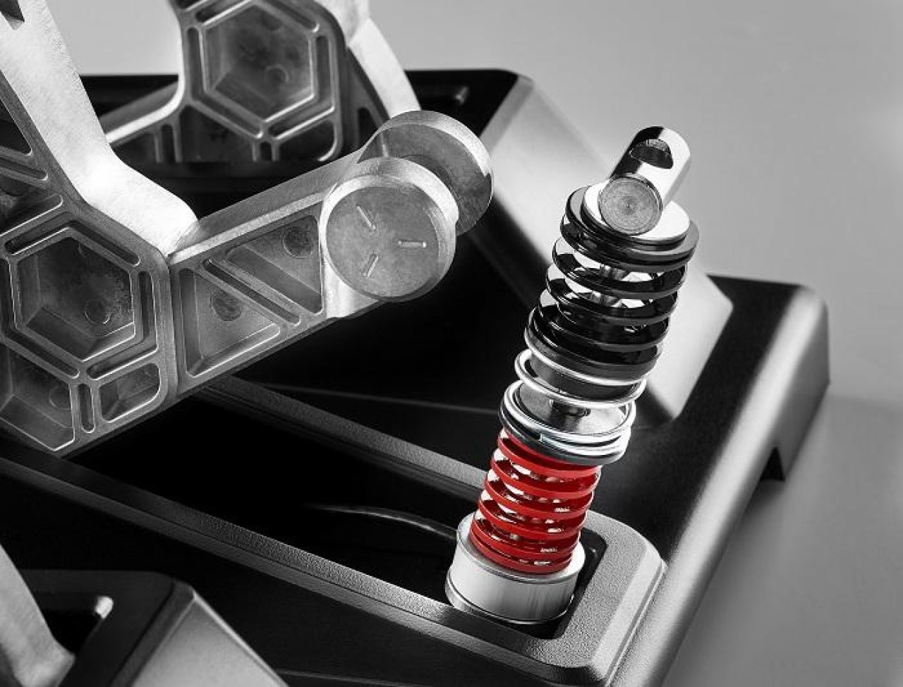 [18/02/2020] Thrustmaster T-LCM Pedale 03