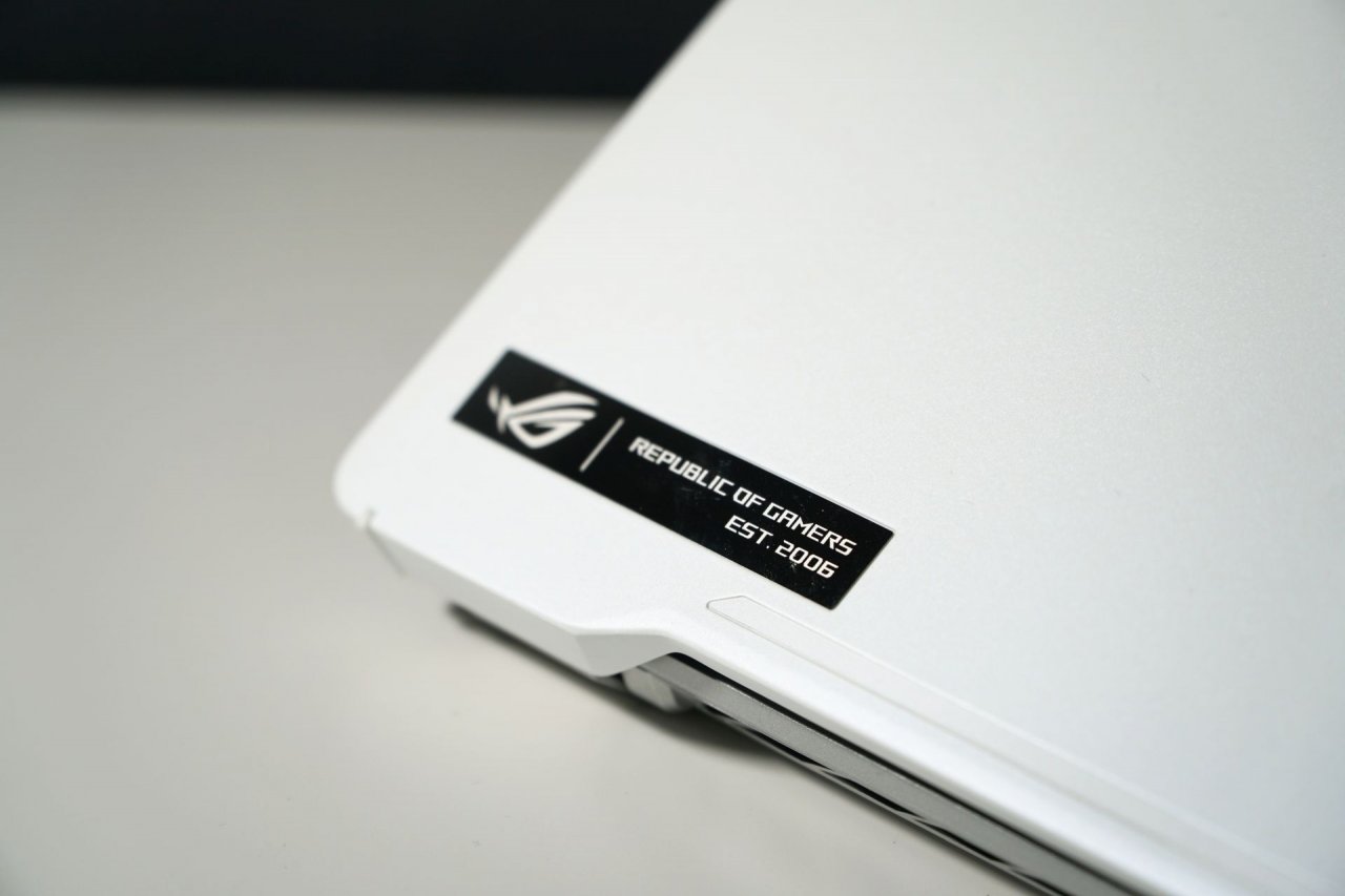 [25/03/2020] AMD ROG Zephyrus G14 mit Ryzen 9 4900H (4)