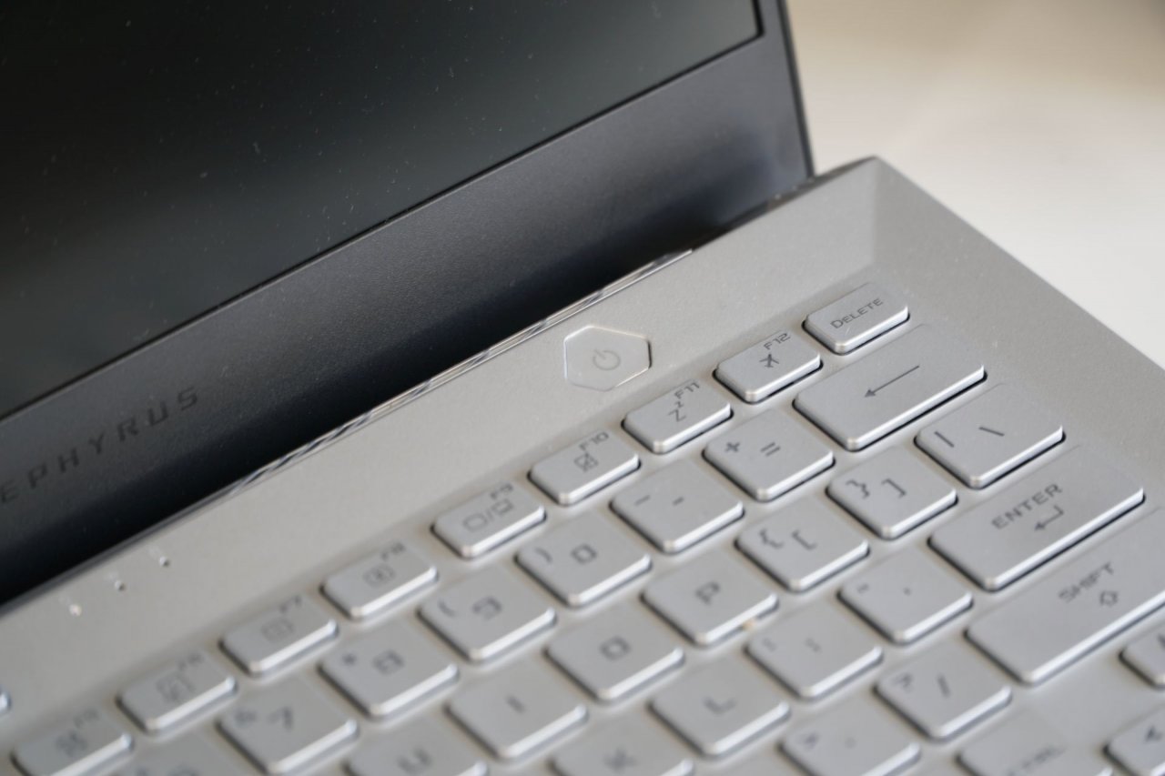 [25/03/2020] AMD ROG Zephyrus G14 mit Ryzen 9 4900H (6)