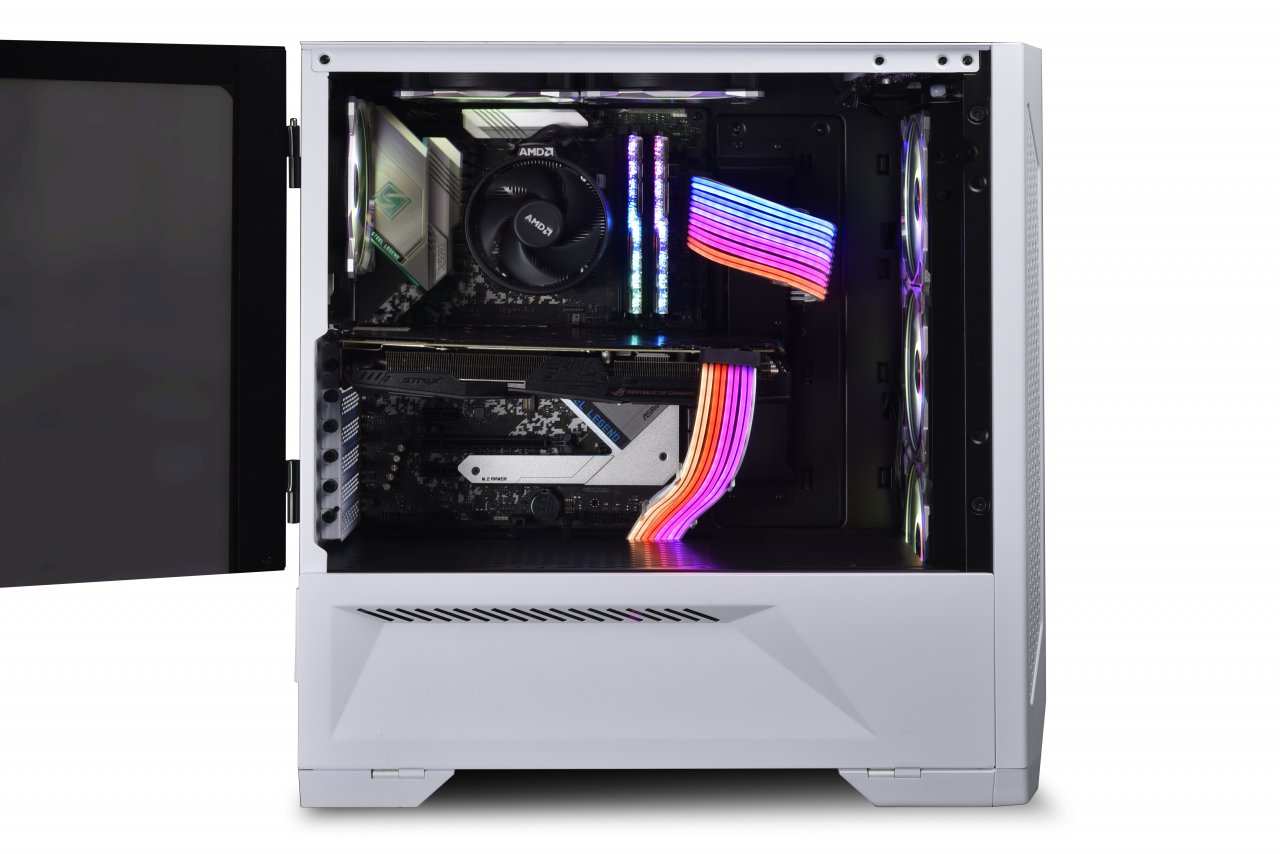 [03/03/2020] Lian Li Strimer Plus PC Gehaeuse verbaut 6 