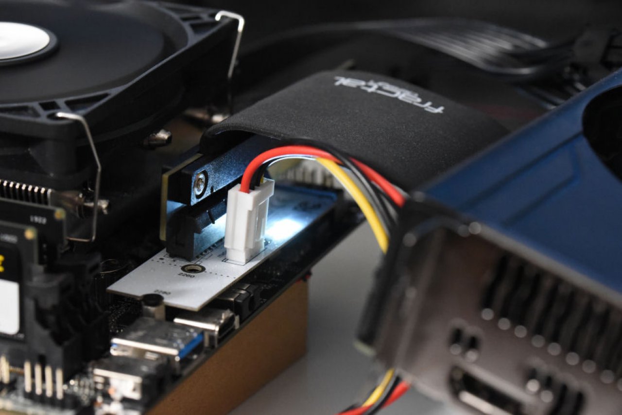 [09/03/2020] Alternative zum PCI-Express-Slot: Grafikkarte im M.2-Slot nutzen - PCGHX-Bericht (6)