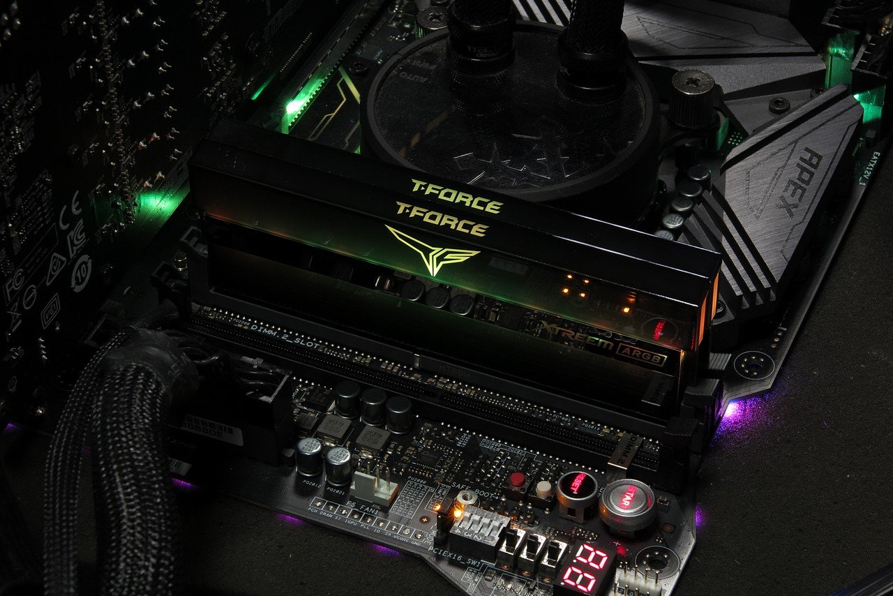 [20/03/2020] Teamgroup T-Force Xtreem ARBG TF10D416G3600HC14CDC01