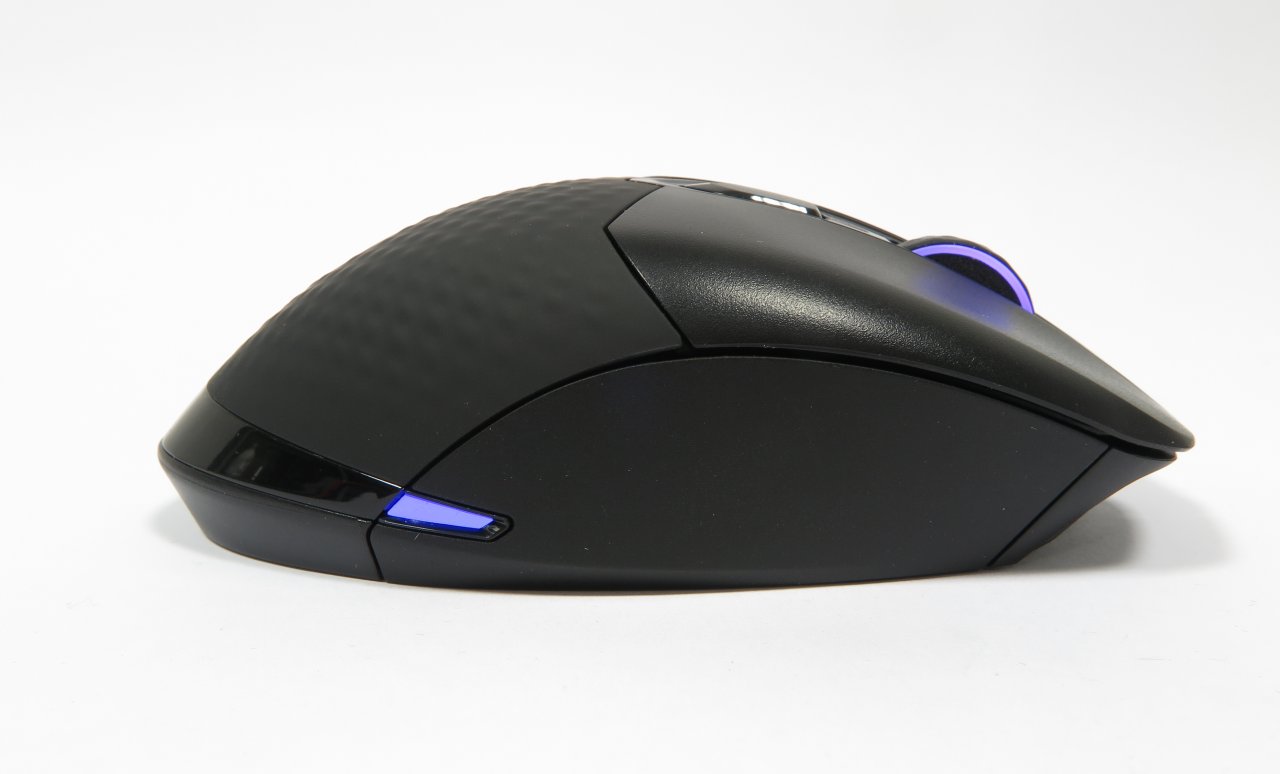 Corsair Dark Core RGB Pro SE im Test: Ist Corsairs neue, doppelt drahtlose Spielermaus ein Preis-Leistungs-Tipp? (12)