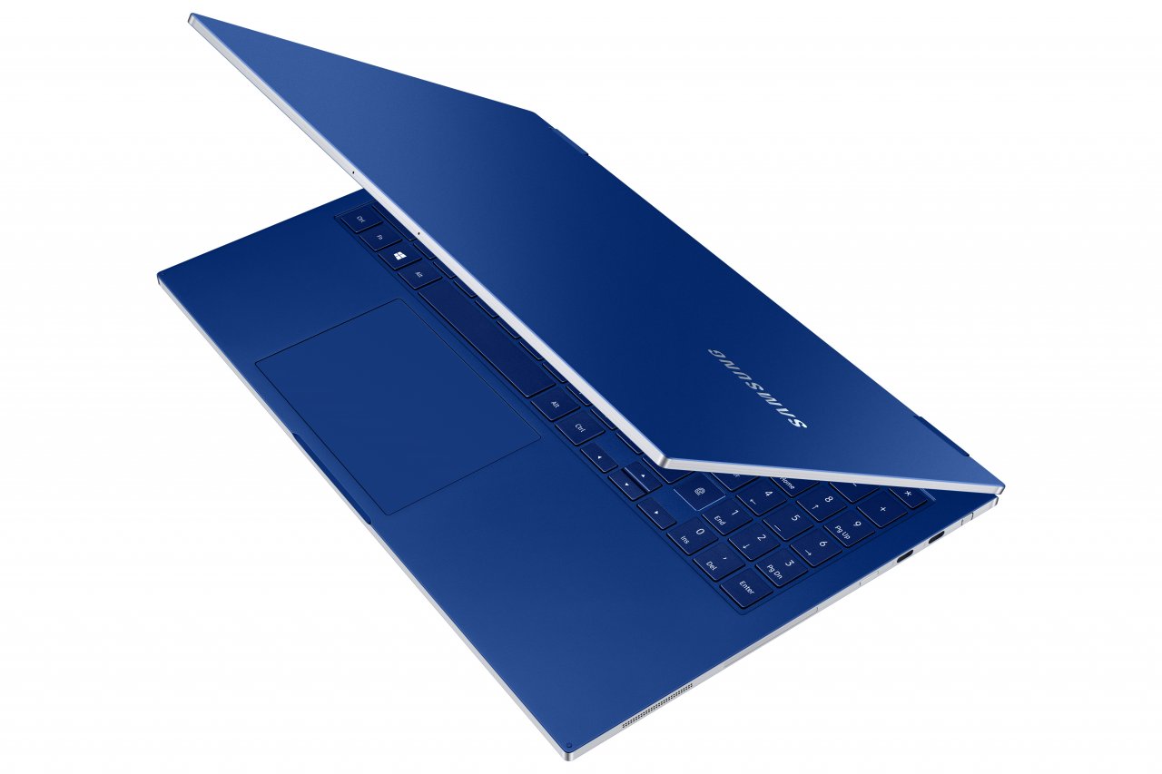[29/05/2020] Samsung Galaxy Book Flex NP950QCG Royal Blue 45 gekippt rgb