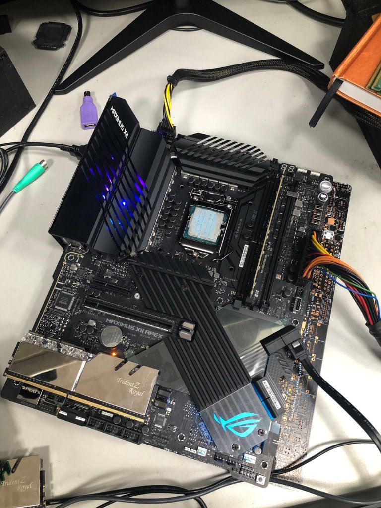 [22/05/2020] Taktrekord mit Comet Lake-S: Overclocker erreichen DDR4-6666 auf Z490-Plattform (1)