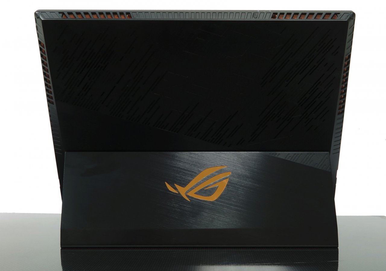 [18/06/2020] Asus ROG Mothership GZ700 (11)