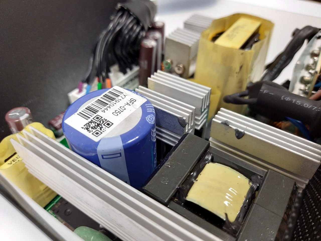 [29/07/2020] Seasonic Prime Connect im Test -&nbsp; Netzteil offen