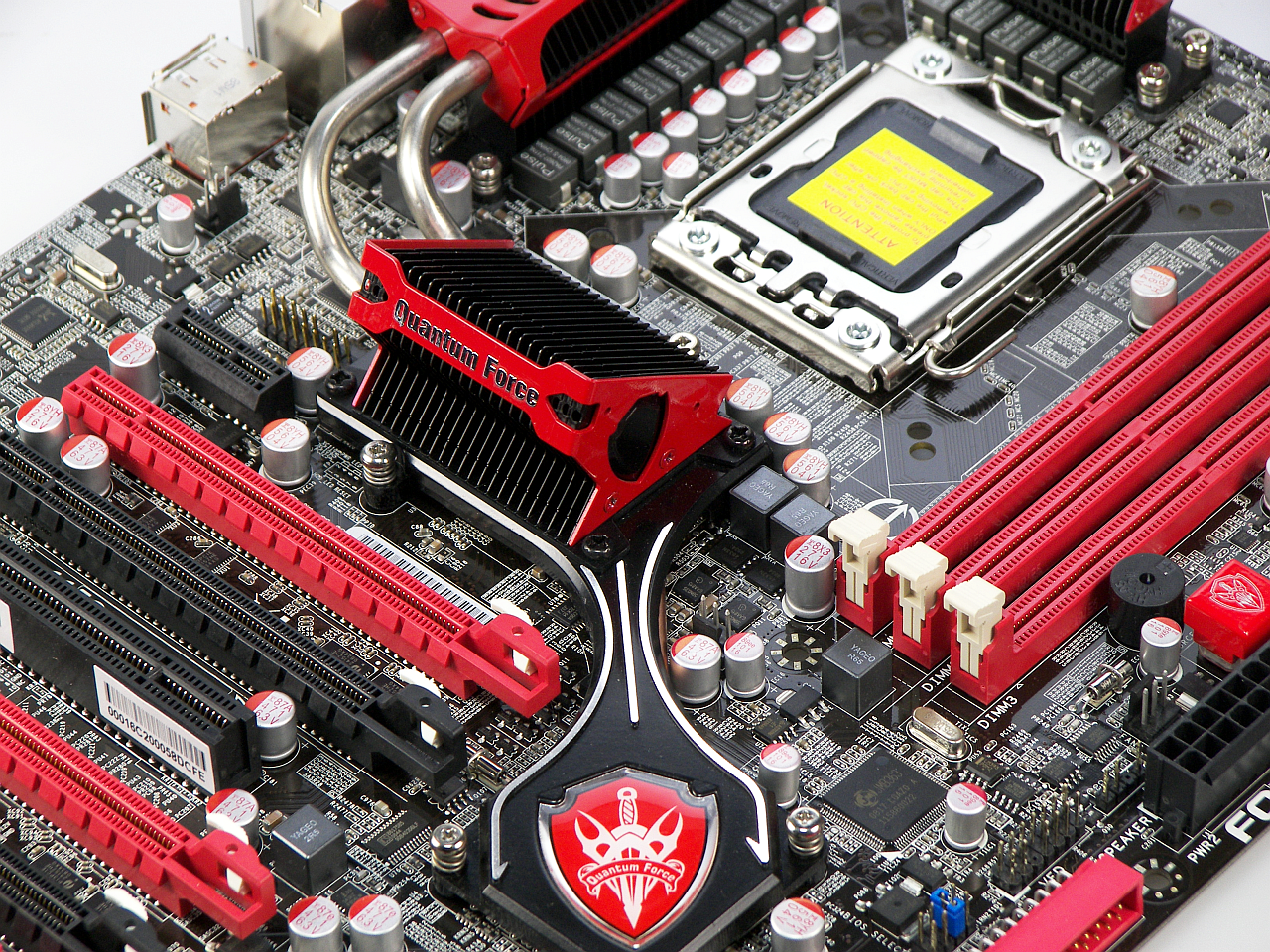 [06/08/2020] Update vom 09.08.2020: Foxconn Bloodrage von PCGH_Stephan
