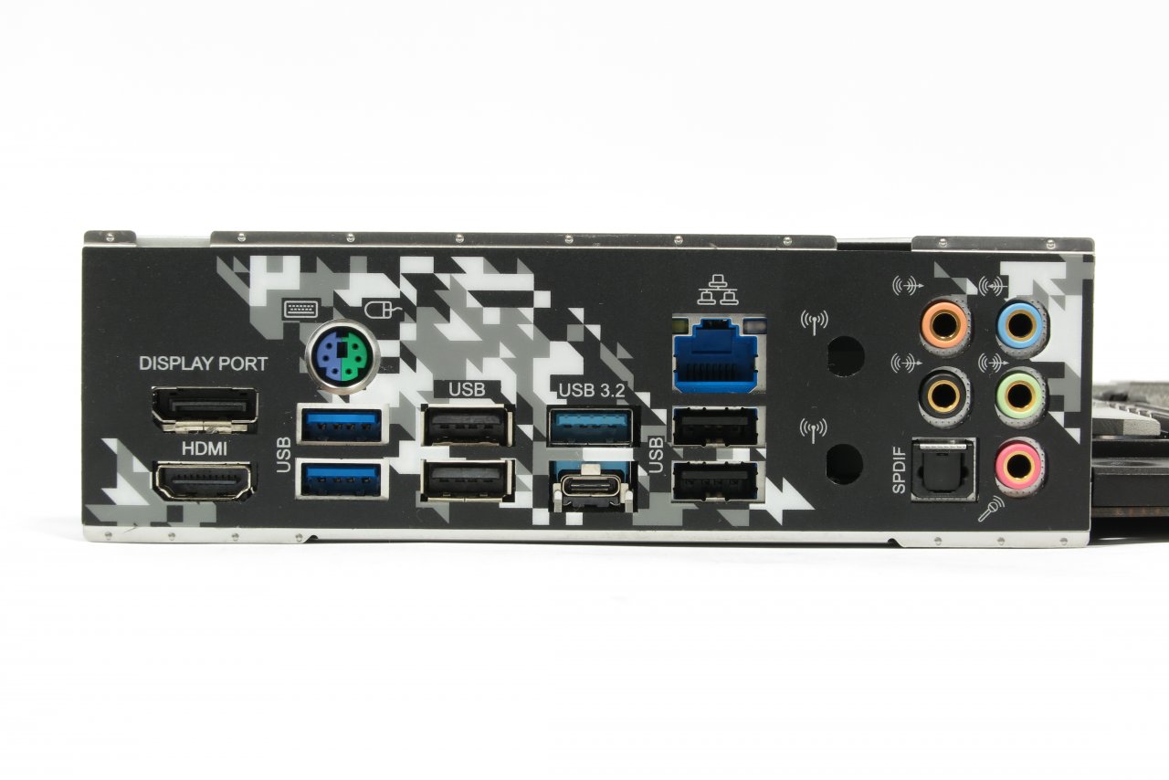 [03/08/2020] Asrock B550 Steel Legend: I/O