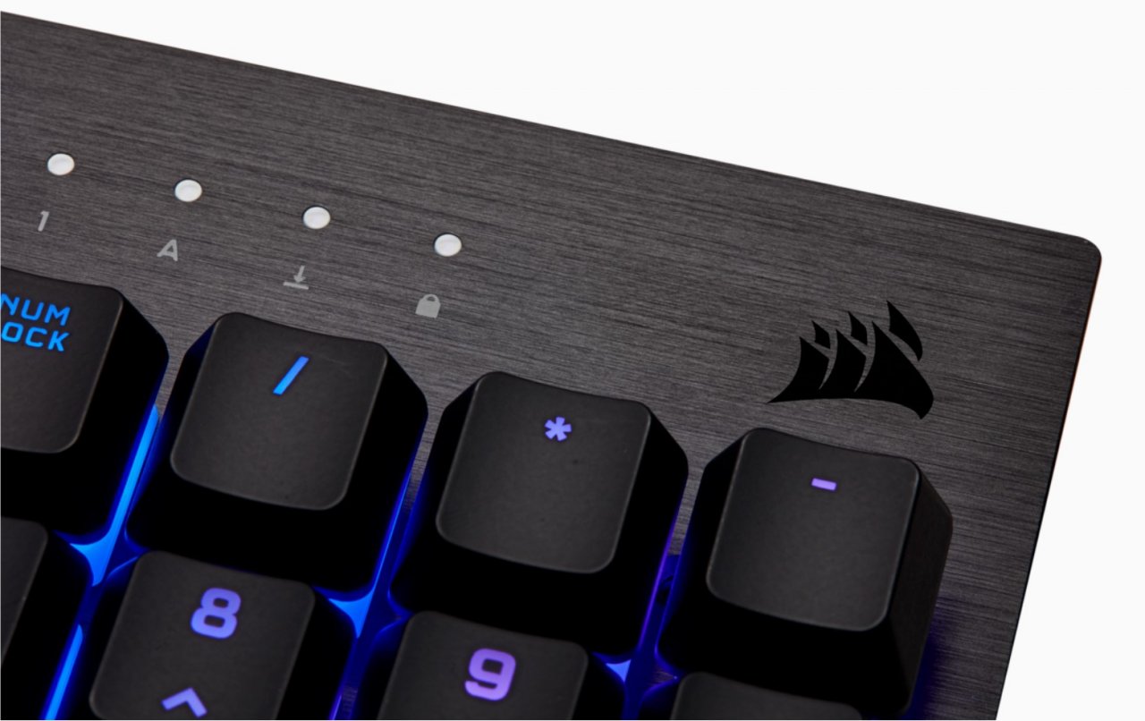 [13/10/2020] Corsair K60 RGB Pro 03