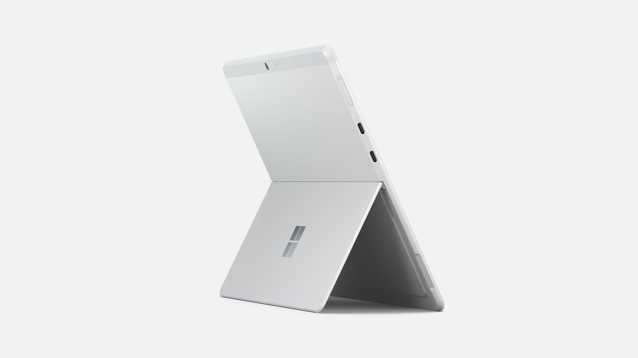 [01/10/2020] Microsoft Surface Pro X mit zwei USB-C-Ports.