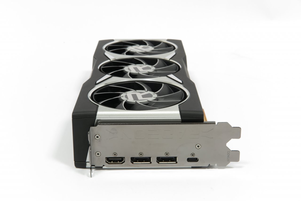 [09/11/2020] AMD Radeon RX 6800 und RX 6800 XT im Test: Sind die RTX 3070 und RTX 3080 geschlagen? (12)