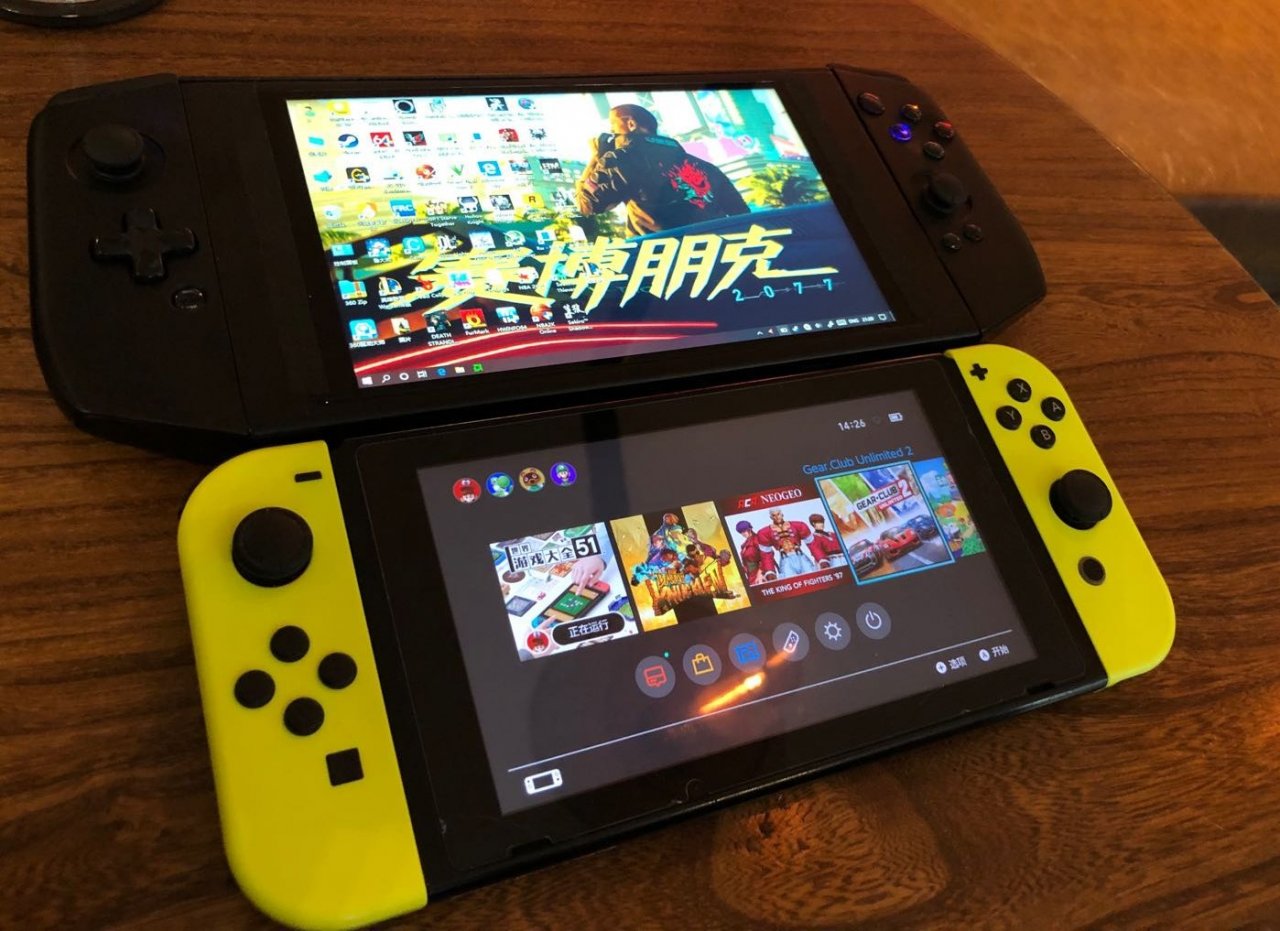 [10/11/2020] Aya Neo vs Nintendo Switch Lite