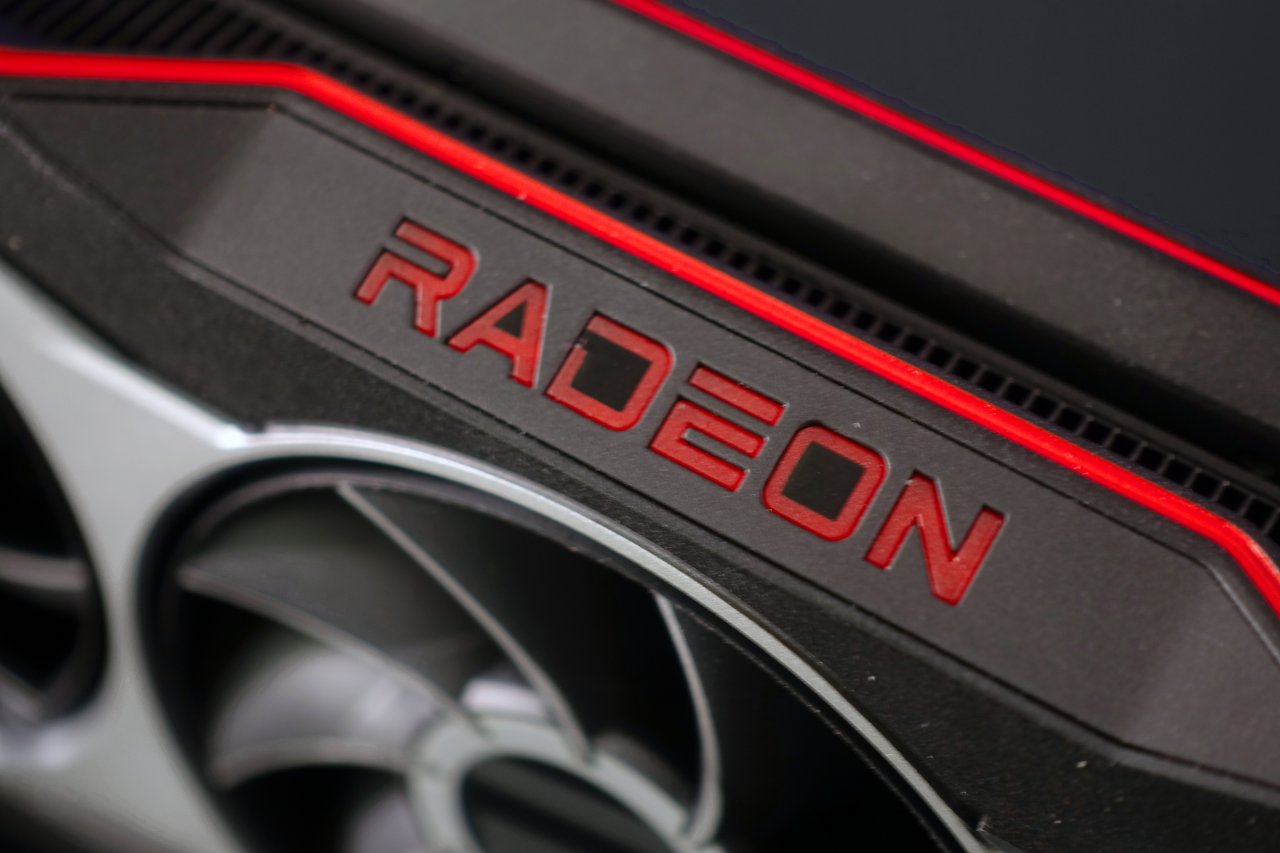 [16/11/2020] Fotos der RX 6800 / 6800 XT (5)