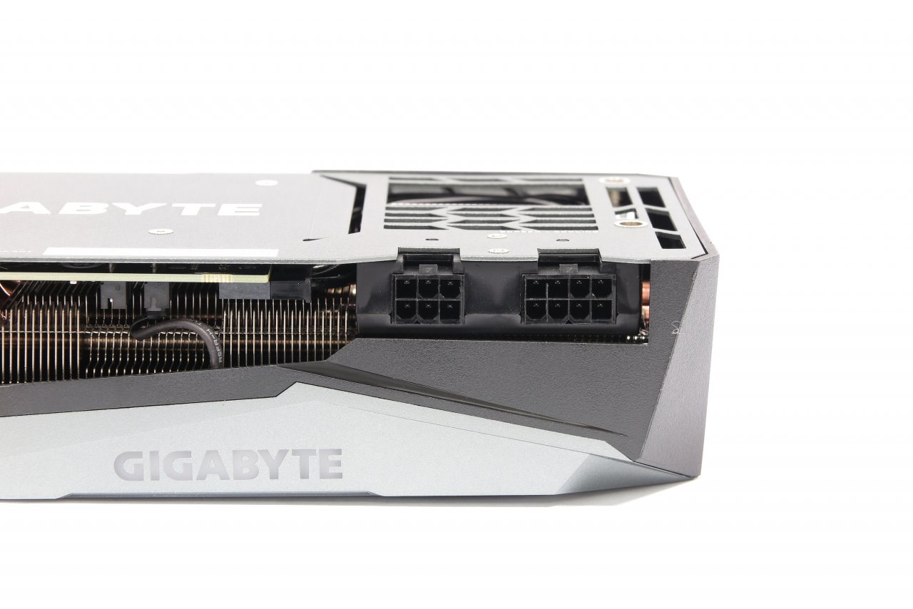 Gigabyte Geforce RTX 3060 Ti Gaming OC: Strombuchsen