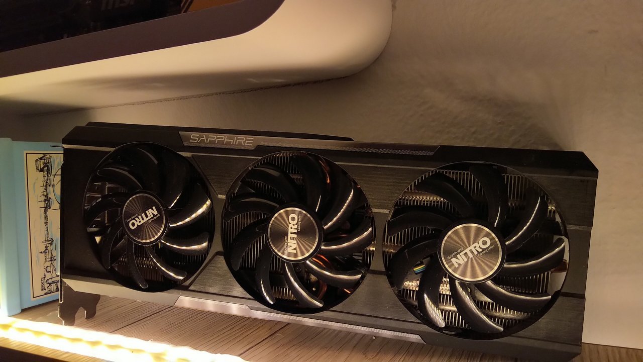 [09/11/2020] Update vom 09.11.2020: Grafikkarte von Bariphone (Sapphire Radeon R9 390 Nitro OC)