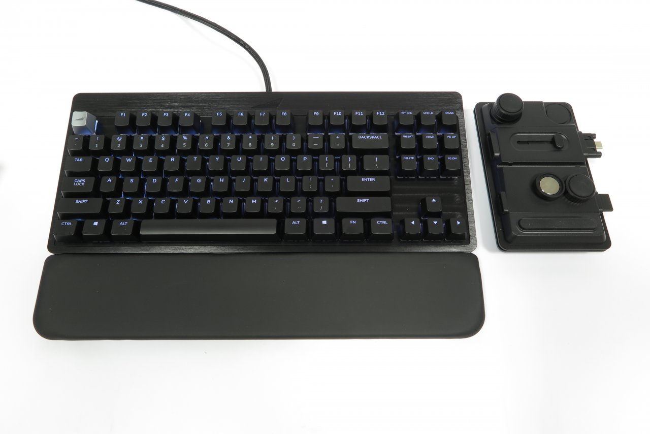 [10/11/2020] Mountain Everest Max im Test: Tolle Tastatur für Gamer mit innovativer, beeindruckender Modularität (11)