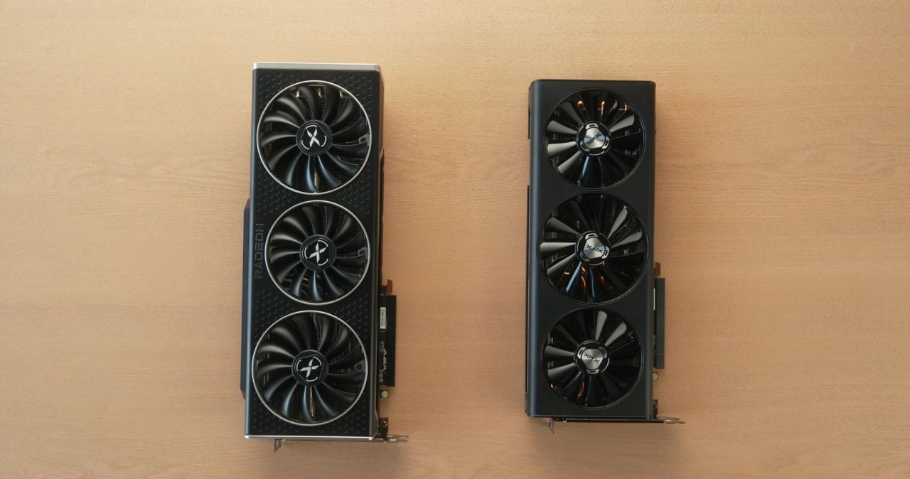 [21/11/2020] XFX Radeon RX 6800 XT Speedster Merc 319 (links) und XFX Radeon RX 5700 XT Triple Dissipation (rechts) im Vergleich.