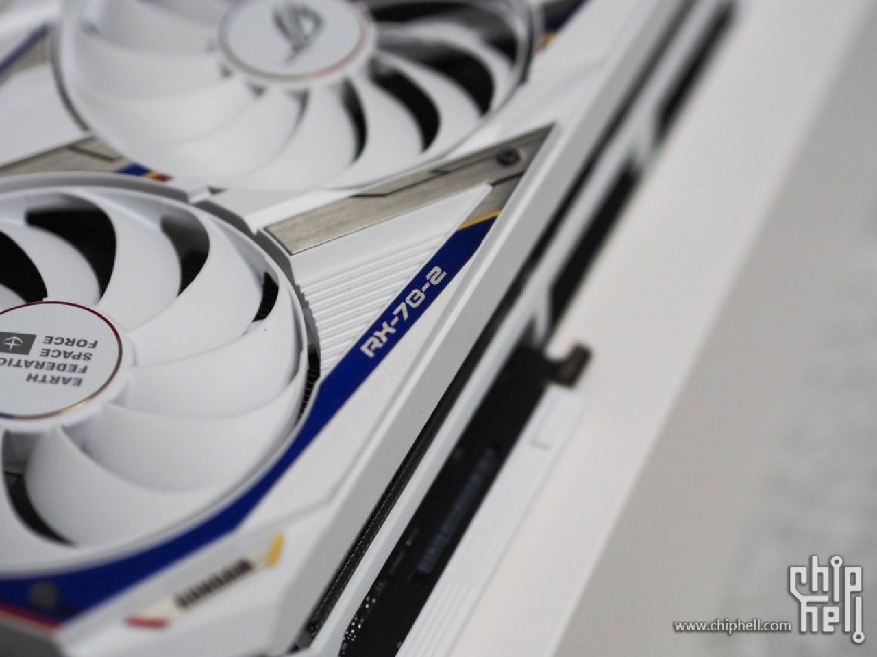 [22/12/2020] Geforce RTX 3090: Asus ROG Strix Gundam im Anime-Stil detailreich abgelichtet (16)