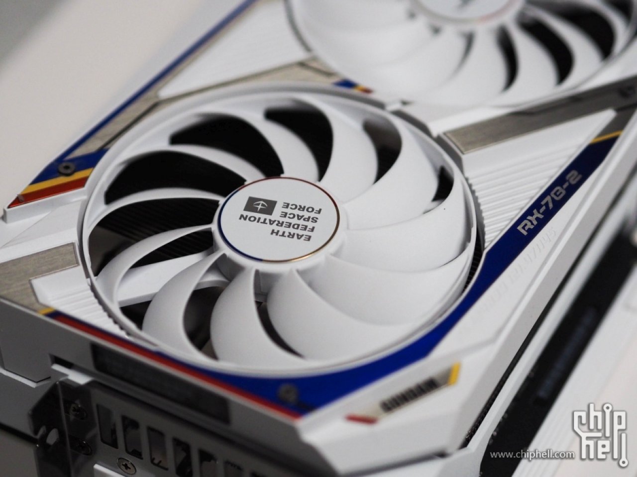 [22/12/2020] Geforce RTX 3090: Asus ROG Strix Gundam im Anime-Stil detailreich abgelichtet (4)