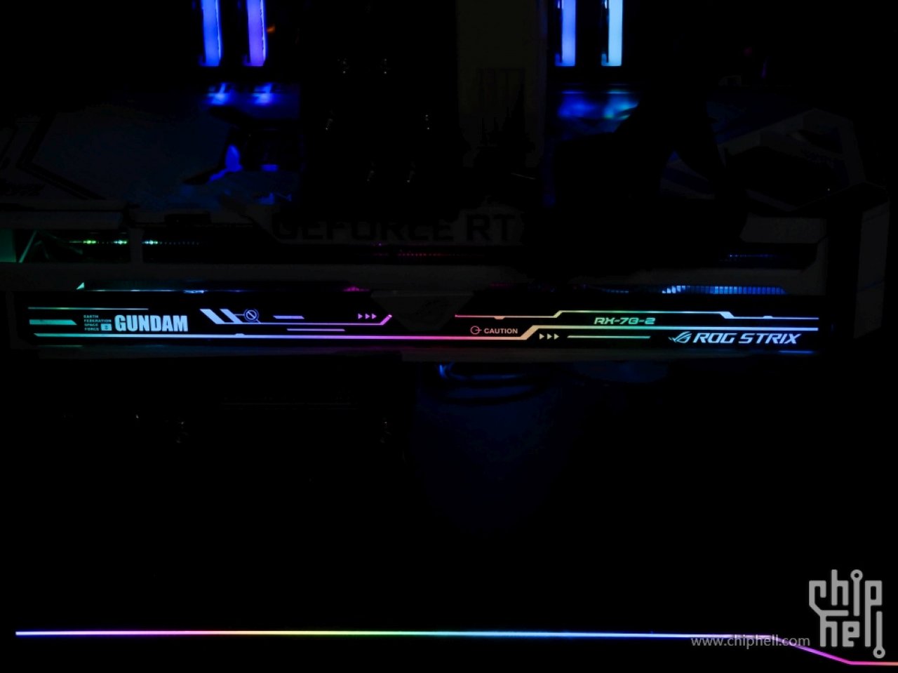 [22/12/2020] Geforce RTX 3090: Asus ROG Strix Gundam im Anime-Stil detailreich abgelichtet (18)