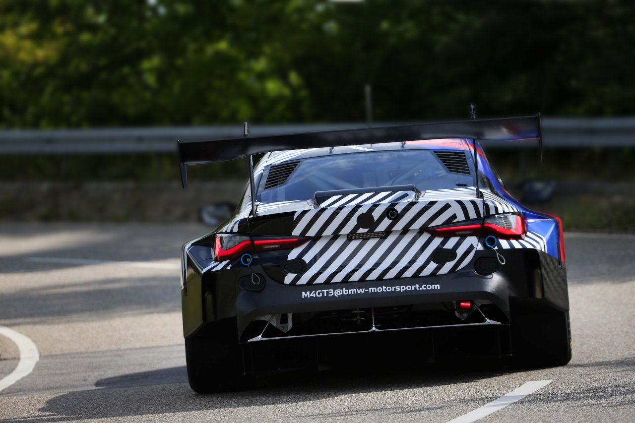 [07/12/2020] BMW M4 GT3 Rennwagen ab dem Jahr 2022 im Einsatz auf der Rennstrecke 2 
