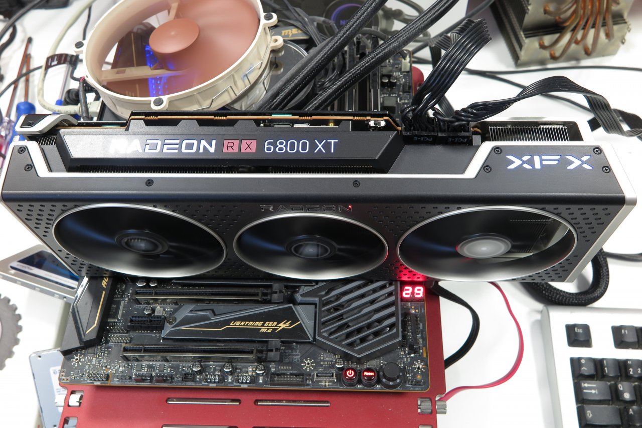 [08/12/2020] XFX Merc RX 6800 XT_1