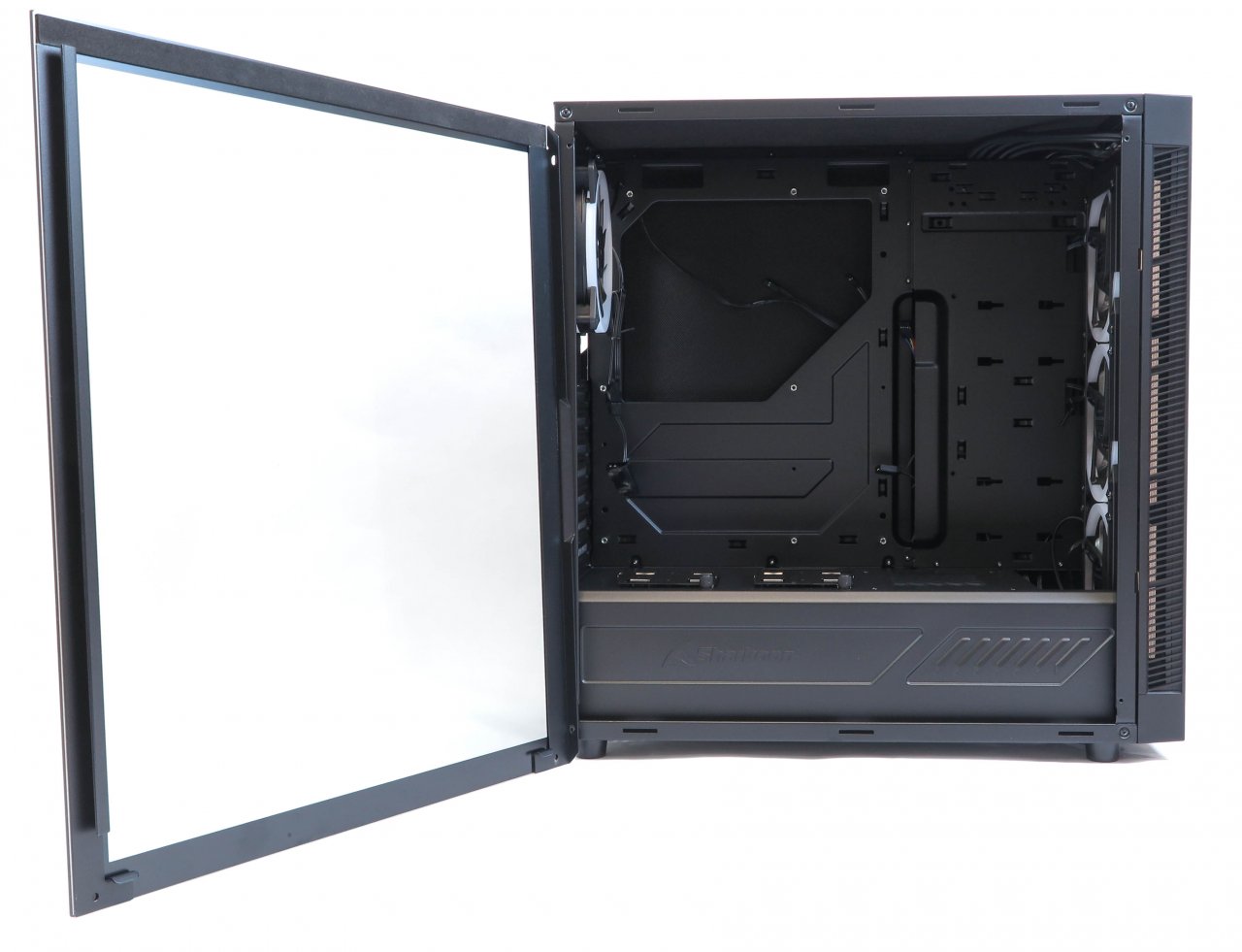 [18/12/2020] Sharkoon TG5 RGB Silent PCGH-Edition (19)