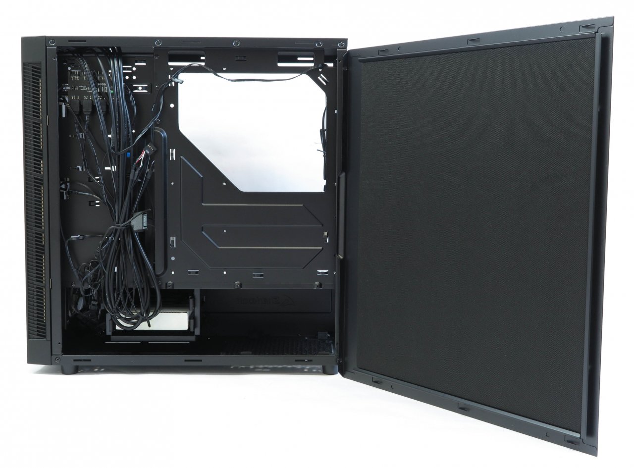 [18/12/2020] Sharkoon TG5 RGB Silent PCGH-Edition (20)